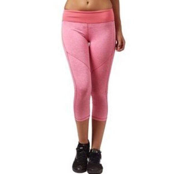 Barbie Pink Workout Leggings Cropped - Picture 2 of 4